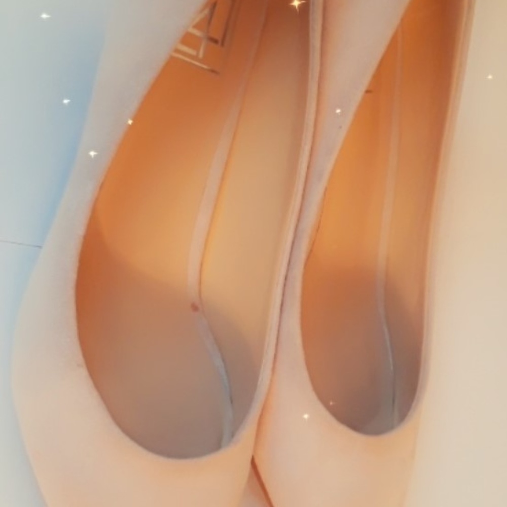 L 4 L Shoe